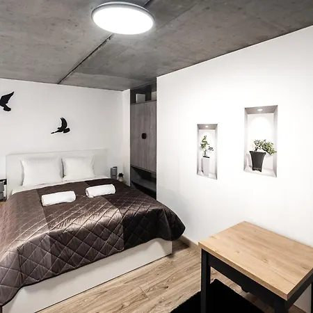 Rentplanet - Lofty Nad Warta Apartament *